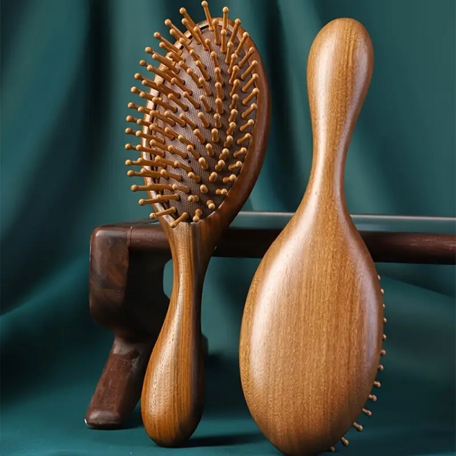 Golden Silk Sandalwood Airbag Brush